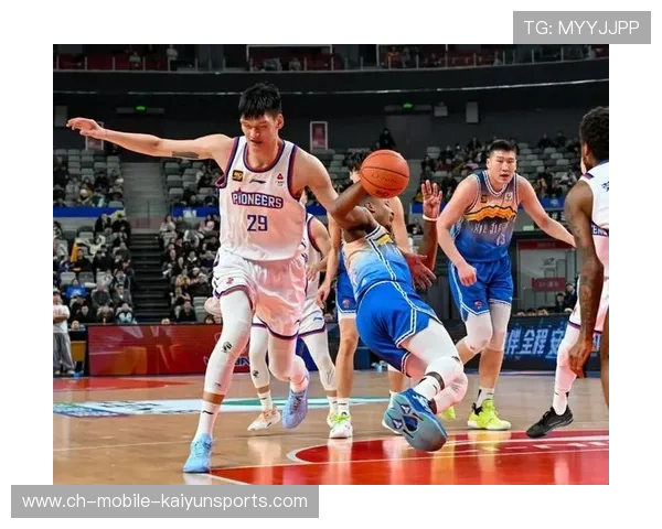 CBA球队体能强化训练全面加强，助力夺冠之路